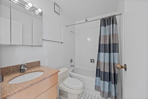 Tiny photo for 33 W Delaware Place #20G, Chicago, IL 60610 (MLS # 12724626)