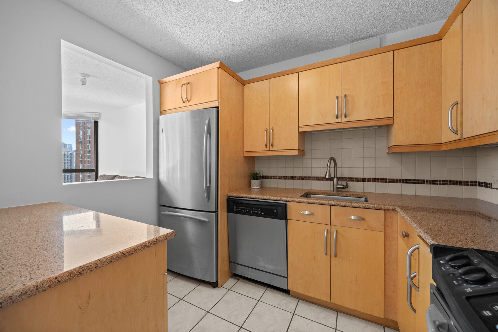 33 W Delaware Place 20G