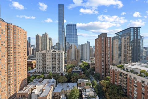 Tiny photo for 33 W Delaware Place #20G, Chicago, IL 60610 (MLS # 12724626)