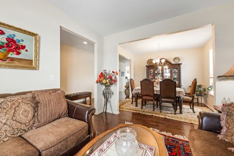 Tiny photo for 731 Slate Run, Elgin, IL 60124 (MLS # 12528898)