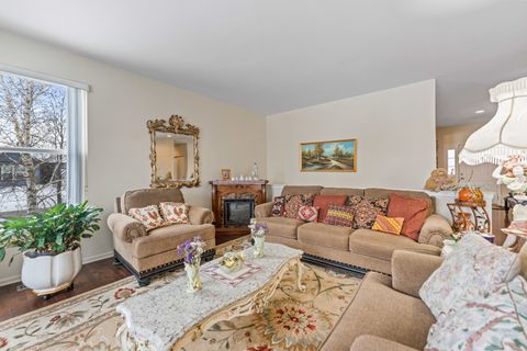 Tiny photo for 731 Slate Run, Elgin, IL 60124 (MLS # 12528898)