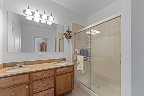 Tiny photo for 731 Slate Run, Elgin, IL 60124 (MLS # 12528898)