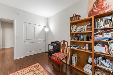 Tiny photo for 731 Slate Run, Elgin, IL 60124 (MLS # 12528898)