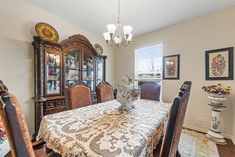 Tiny photo for 731 Slate Run, Elgin, IL 60124 (MLS # 12528898)