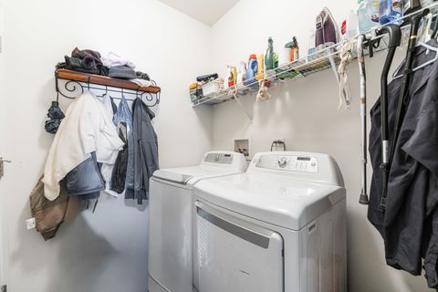 Tiny photo for 731 Slate Run, Elgin, IL 60124 (MLS # 12528898)