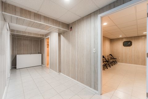 Tiny photo for 731 Slate Run, Elgin, IL 60124 (MLS # 12528898)