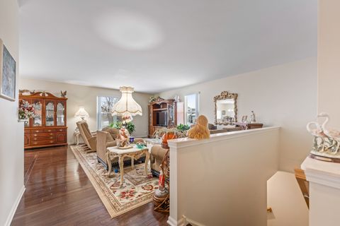 Tiny photo for 731 Slate Run, Elgin, IL 60124 (MLS # 12528898)