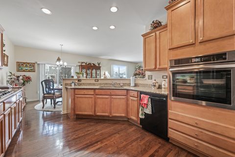 Tiny photo for 731 Slate Run, Elgin, IL 60124 (MLS # 12528898)