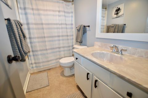 Tiny photo for 1014 Stonehedge Court, Crystal Lake, IL 60014 (MLS # 12524958)