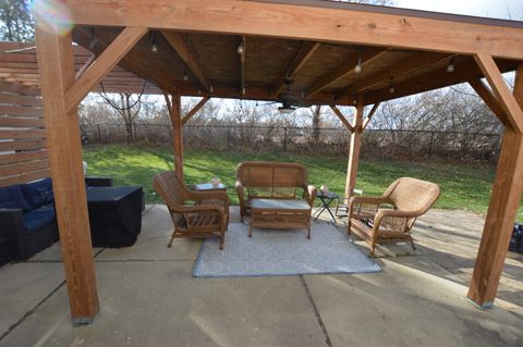 Tiny photo for 1014 Stonehedge Court, Crystal Lake, IL 60014 (MLS # 12524958)