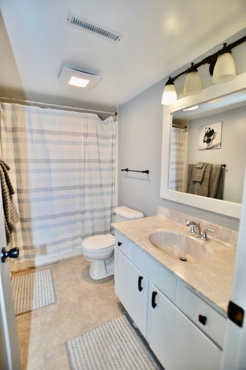 Tiny photo for 1014 Stonehedge Court, Crystal Lake, IL 60014 (MLS # 12524958)