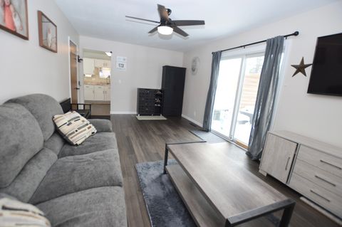 Tiny photo for 1014 Stonehedge Court, Crystal Lake, IL 60014 (MLS # 12524958)