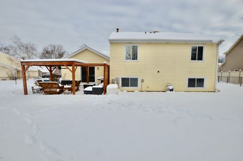 Tiny photo for 1014 Stonehedge Court, Crystal Lake, IL 60014 (MLS # 12524958)