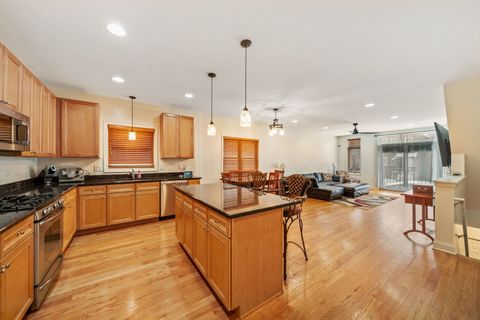 Tiny photo for 3213 S Wells Street #1, Chicago, IL 60616 (MLS # 12516979)
