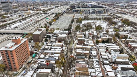 Tiny photo for 3213 S Wells Street #1, Chicago, IL 60616 (MLS # 12516979)