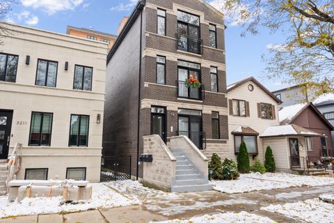 Photo of 3213 S Wells Street #1, Chicago, IL 60616 (MLS # 12516979)