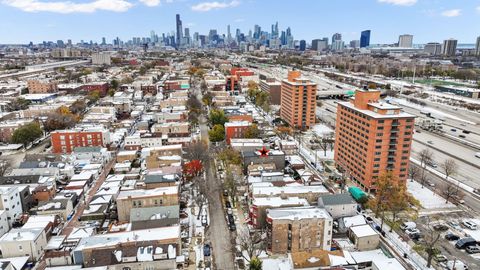 Tiny photo for 3213 S Wells Street #1, Chicago, IL 60616 (MLS # 12516979)