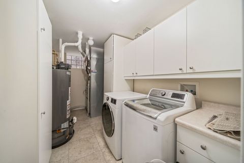 Tiny photo for 3213 S Wells Street #1, Chicago, IL 60616 (MLS # 12516979)