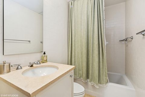 Tiny photo for 1255 N State Parkway #2B, Chicago, IL 60610 (MLS # 12474918)