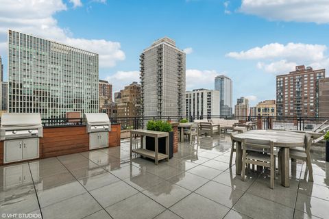 Tiny photo for 1255 N State Parkway #2B, Chicago, IL 60610 (MLS # 12474918)