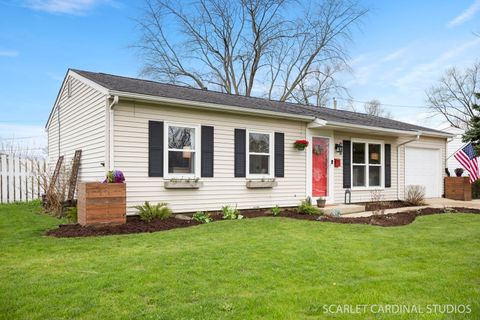 Tiny photo for 801 Sunset Circle, Streamwood, IL 60107 (MLS # 12616111)