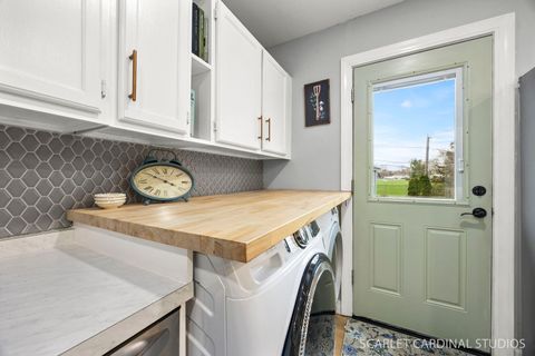Tiny photo for 801 Sunset Circle, Streamwood, IL 60107 (MLS # 12616111)