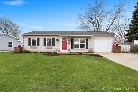 Photo of 801 Sunset Circle, Streamwood, IL 60107 (MLS # 12616111)