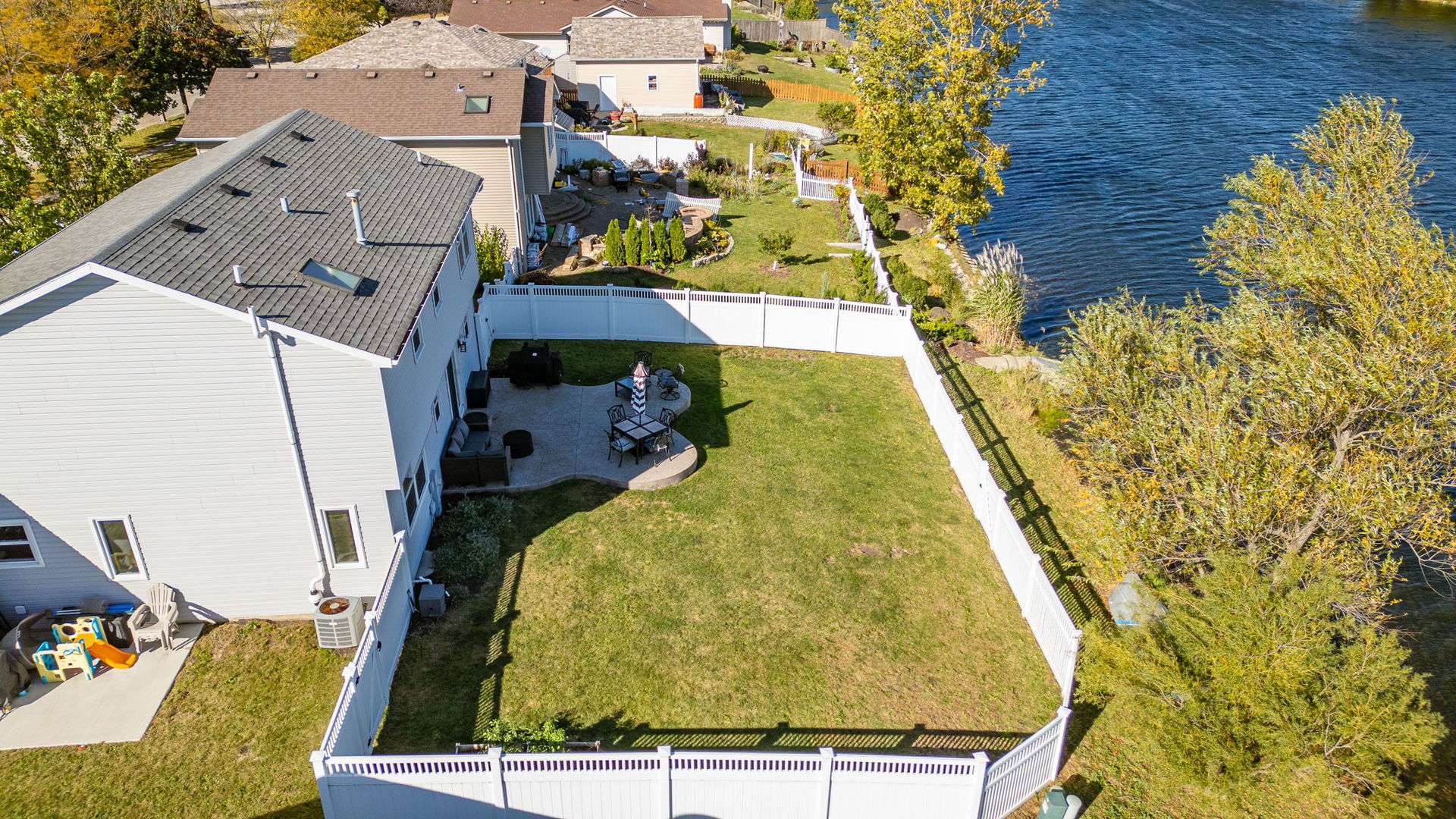 1500 Howland Drive