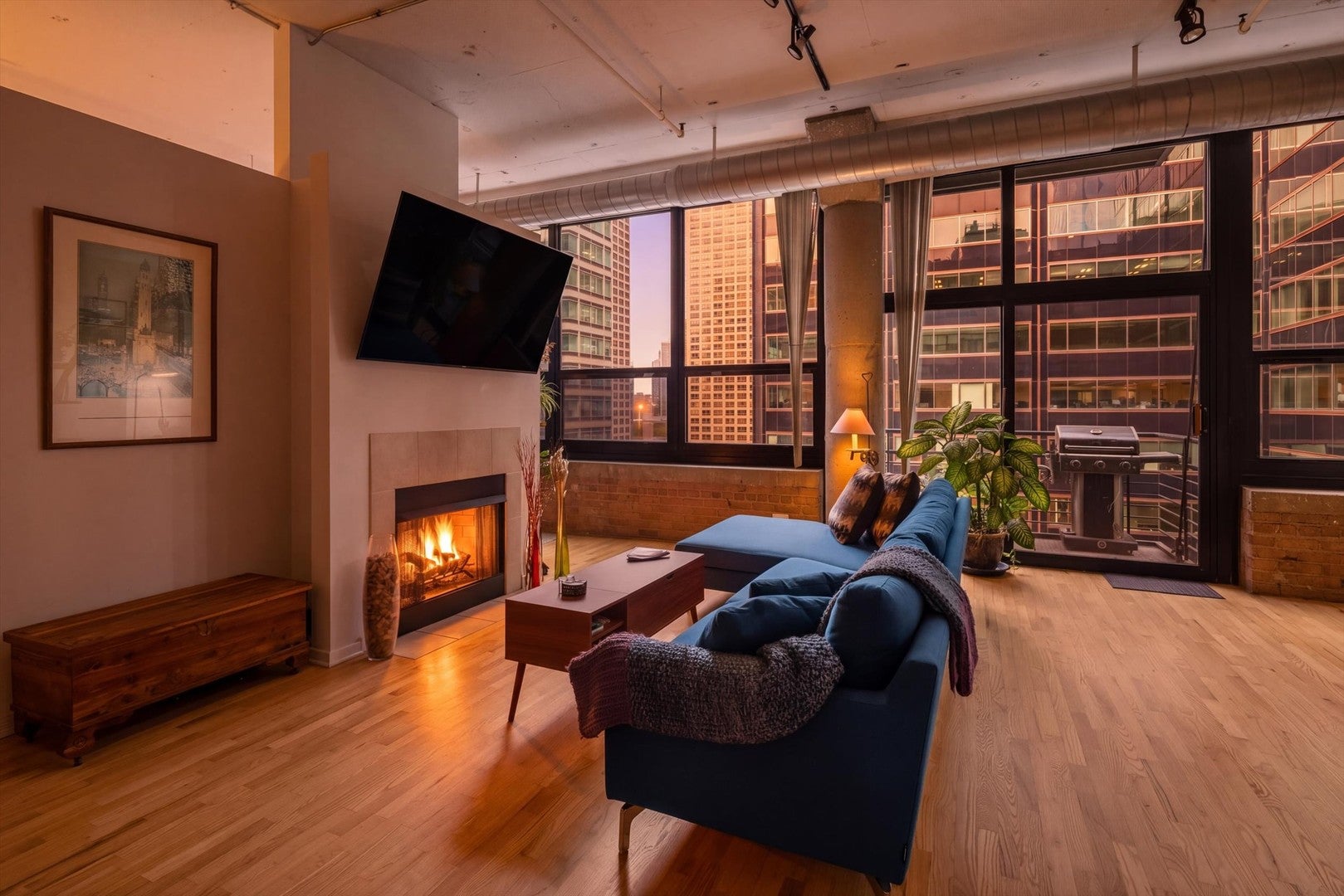 130 S CANAL Street 607