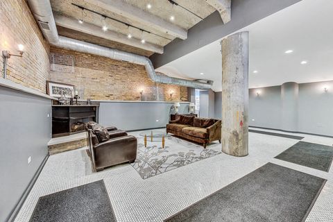 Tiny photo for 1735 N Paulina Street #422, Chicago, IL 60622 (MLS # 12489304)