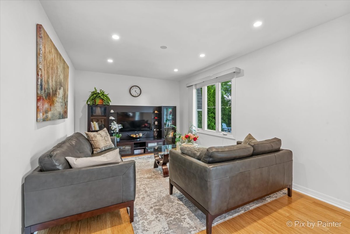 815 Charleston Lane