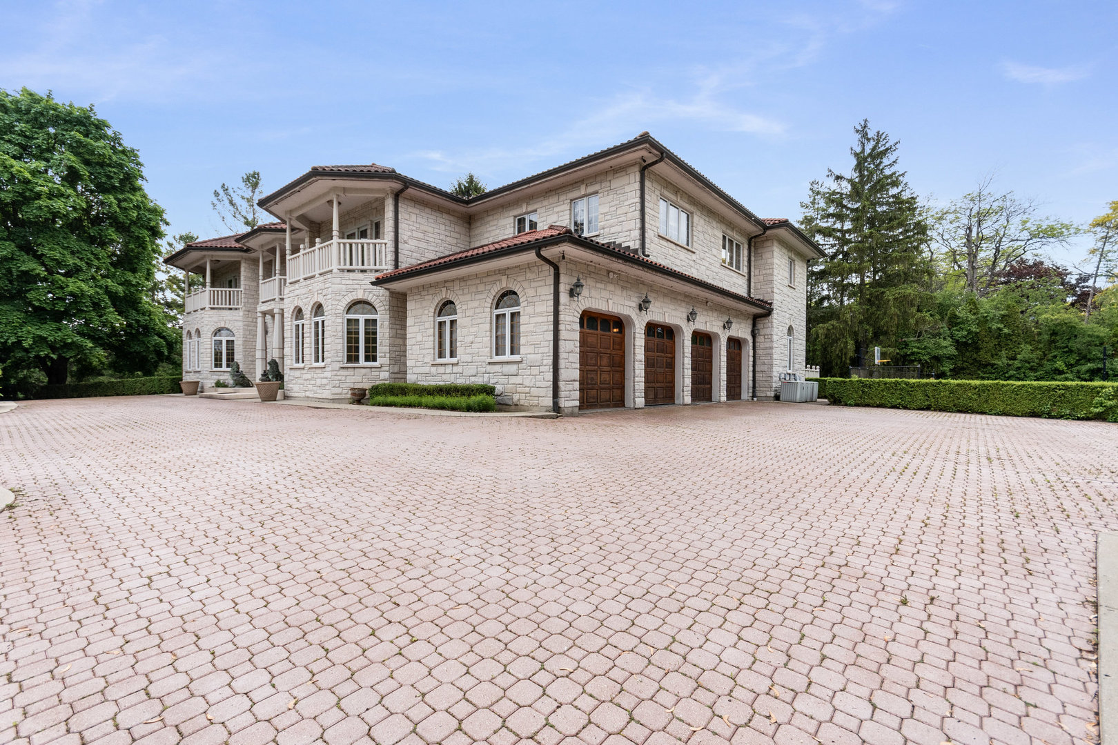 1020 Evergreen Drive