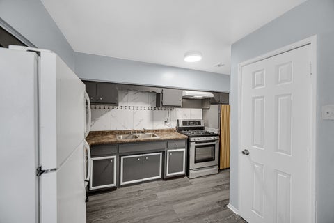 Tiny photo for 2303 E 100th Street, Chicago, IL 60617 (MLS # 12747047)