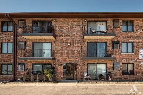 Photo of 7347 W 79th Place #2D, Bridgeview, IL 60455 (MLS # 12591357)