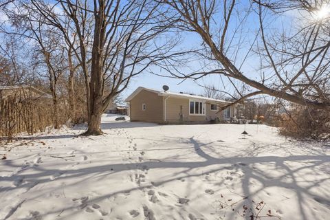Tiny photo for 106 Cedar Court, Schaumburg, IL 60193 (MLS # 12551111)