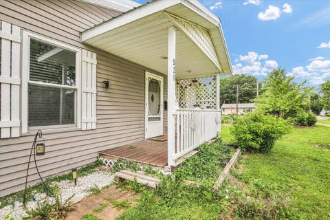 Tiny photo for 521 N McClellan Street, Sullivan, IL 61951 (MLS # 12663988)