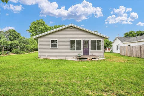 Tiny photo for 521 N McClellan Street, Sullivan, IL 61951 (MLS # 12663988)