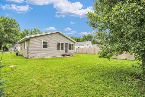 Tiny photo for 521 N McClellan Street, Sullivan, IL 61951 (MLS # 12663988)