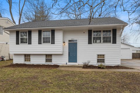 2812 Alton Drive, Champaign, IL 61821 - #: 12564093