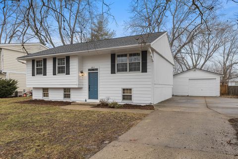 Photo of 2812 Alton Drive, Champaign, IL 61821 (MLS # 12564093)