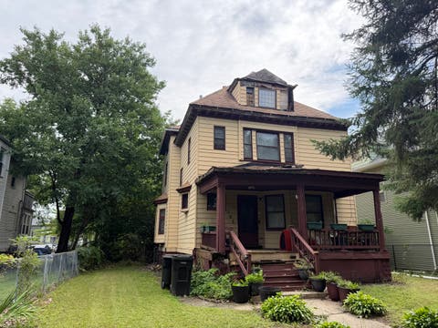 Photo of 105 S Waller Avenue, Chicago, IL 60644 (MLS # 12741343)