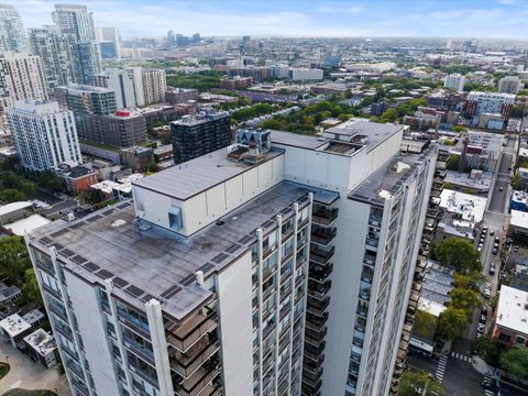 Tiny photo for 1360 N Sandburg Terrace #2909C, Chicago, IL 60610 (MLS # 12484781)