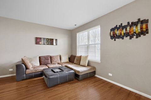 Tiny photo for 422 Victoria Lane, Elgin, IL 60124 (MLS # 12626886)