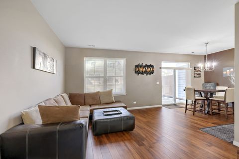 Tiny photo for 422 Victoria Lane, Elgin, IL 60124 (MLS # 12626886)