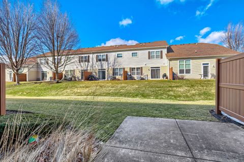 Tiny photo for 422 Victoria Lane, Elgin, IL 60124 (MLS # 12626886)