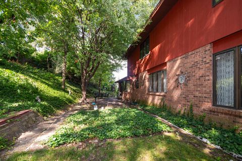 Tiny photo for 9940 S Wood Lane, Palos Hills, IL 60465 (MLS # 12512318)