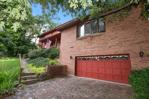 Tiny photo for 9940 S Wood Lane, Palos Hills, IL 60465 (MLS # 12512318)