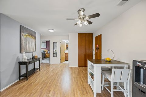 Tiny photo for 6700 S Brainard Avenue #428, Countryside, IL 60525 (MLS # 12455816)
