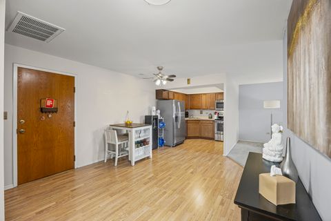 Tiny photo for 6700 S Brainard Avenue #428, Countryside, IL 60525 (MLS # 12455816)