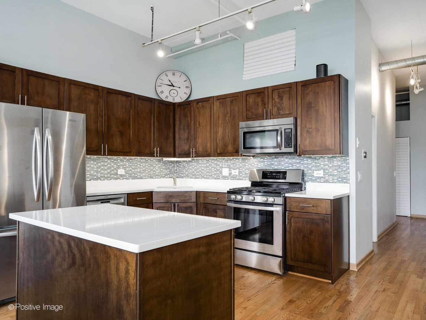 1301 W Madison Street 402
